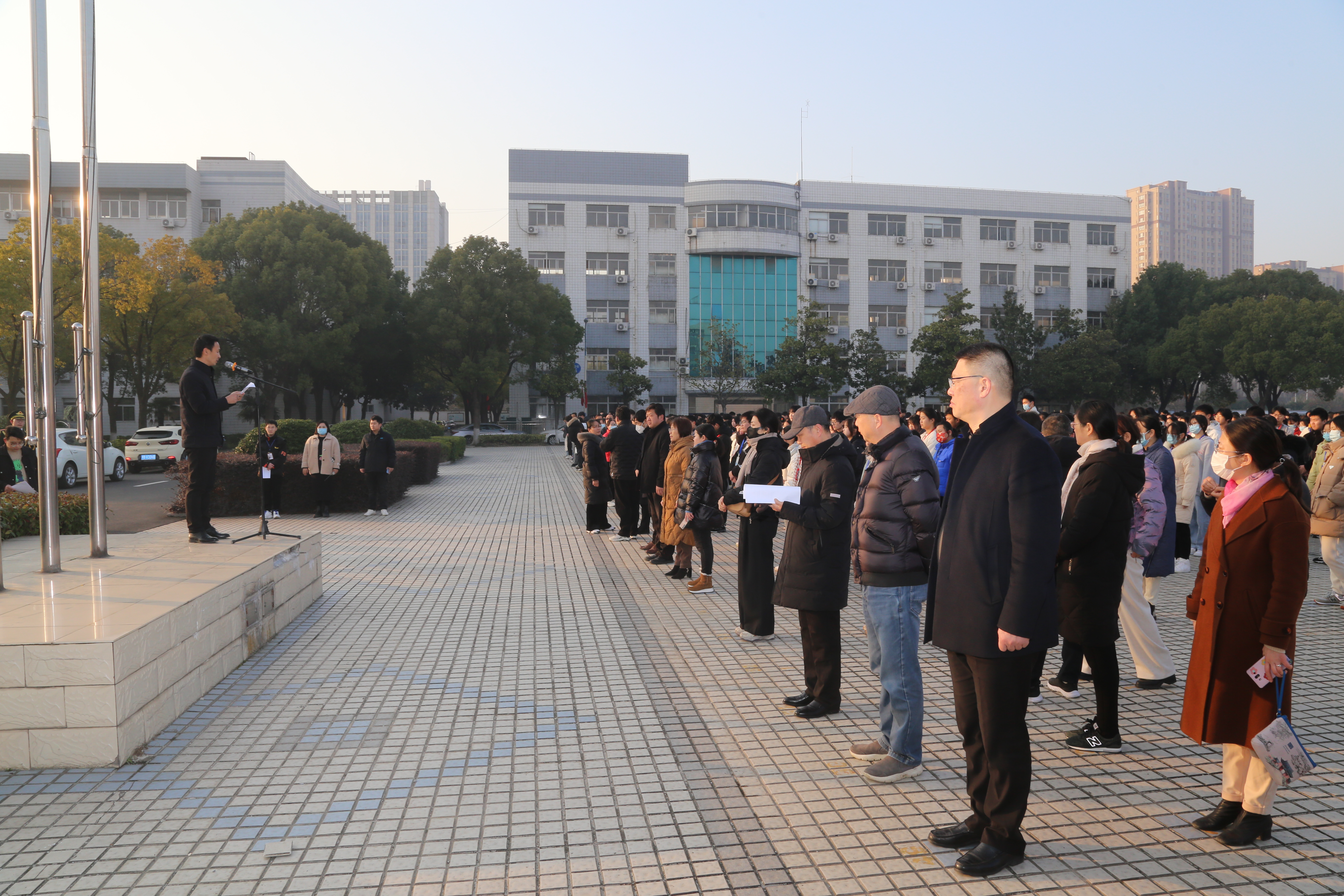 建文明淳正校风  树勤奋刻苦学风——半岛官方网站“校风学风建设活动月”活动之一：校风学风建设活动月动员大会暨启动仪式